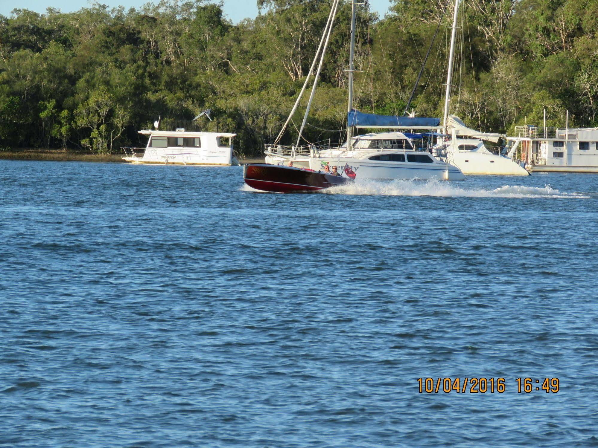 Villa Aqua Noosaville Esterno foto