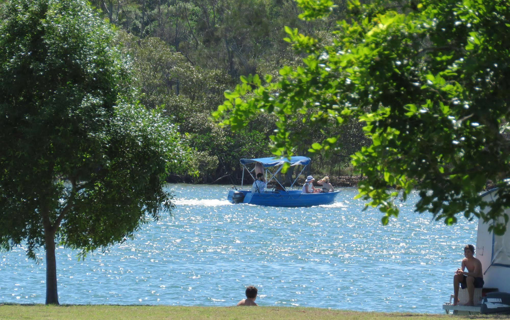 Villa Aqua Noosaville Esterno foto